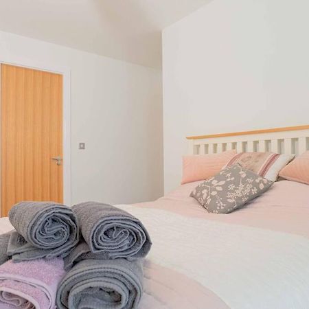 Beautiful 2 Bed In Central Birmingham: A Hidden Gem! מראה חיצוני תמונה