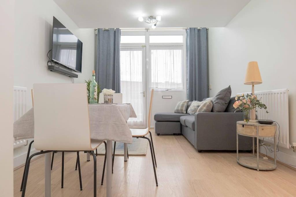 Beautiful 2 Bed In Central Birmingham: A Hidden Gem! מראה חיצוני תמונה