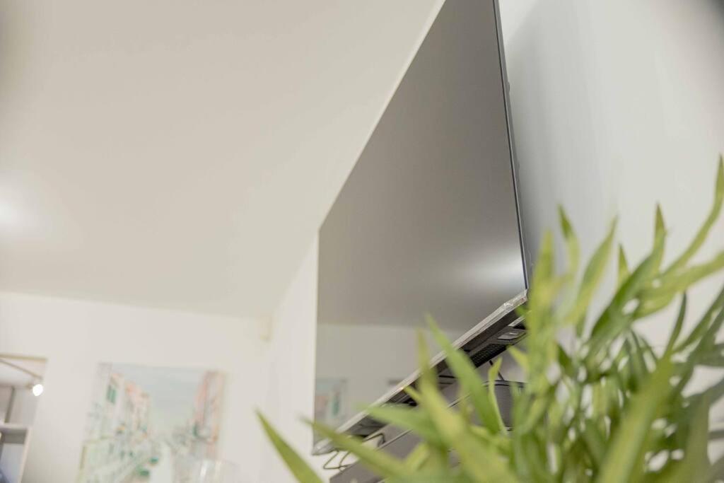 Beautiful 2 Bed In Central Birmingham: A Hidden Gem! מראה חיצוני תמונה